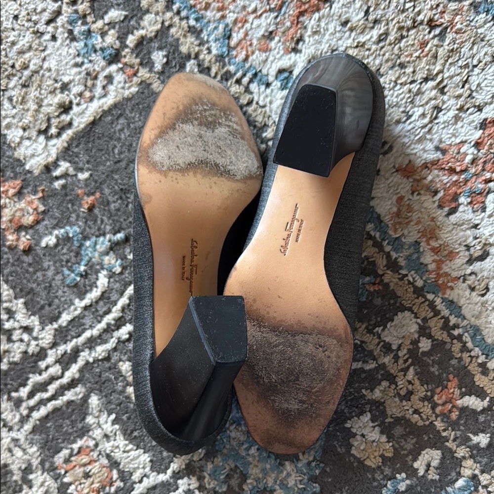 Vintage Salvatore Ferragamo Women's Gray Heels - Picture 4 of 5